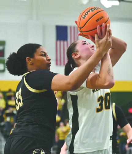 Cold shooting woes: Despite making 17 steals, Wildcats women lose opener 56-35